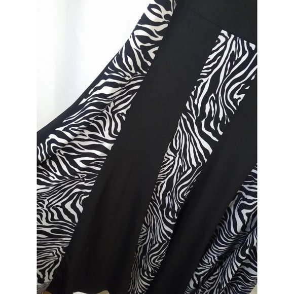 Maxi Dress Black White Zebra 16W NWT - Picture 7 of 8